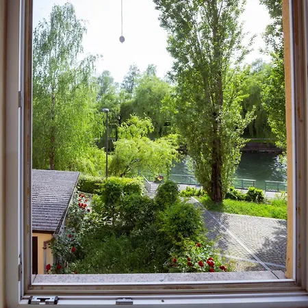 Apartment Riverview Residence-with Parking Ljubljana