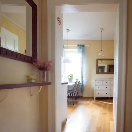 Riverview - With Parking Apartamento