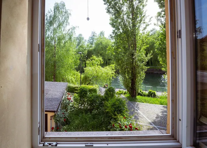 Διαμέρισμα Riverview - With Parking Λιουμπλιάνα